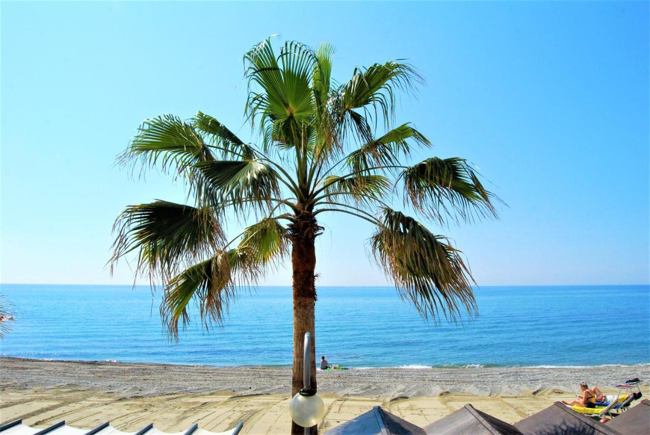 Tramonto Sul Mare - Sea Suite Savona Exterior foto