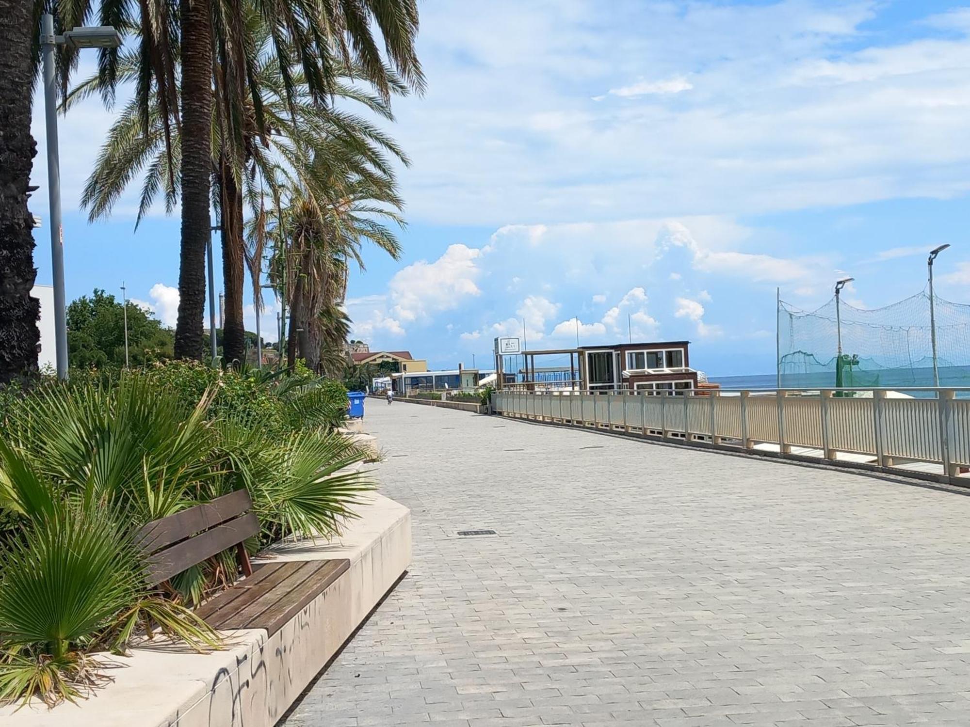 Tramonto Sul Mare - Sea Suite Savona Exterior foto