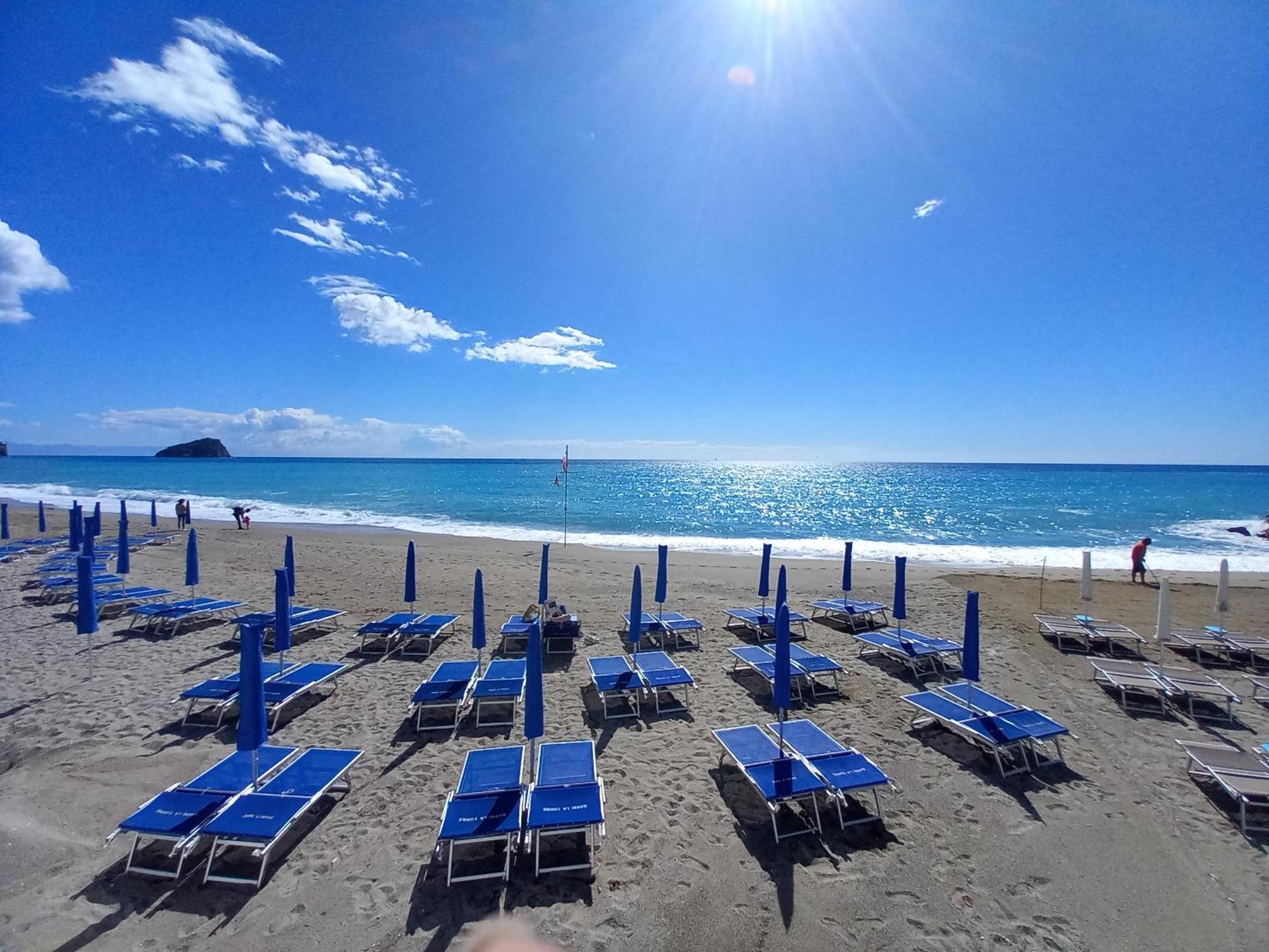 Tramonto Sul Mare - Sea Suite Savona Exterior foto